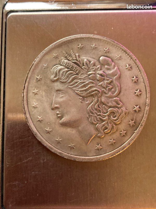 Médaille ( reproduction de monnaie) (image 2)