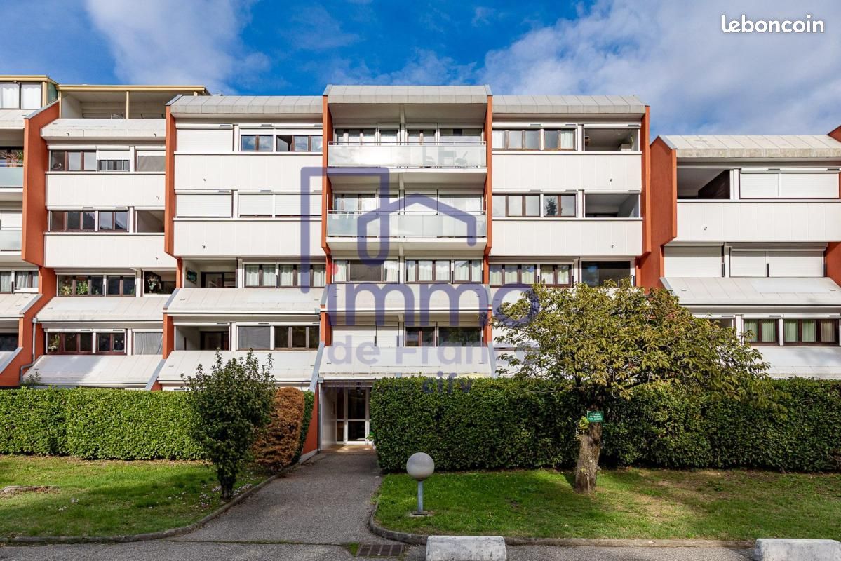 Appartement 3 pièces 67 m² · à Fontaine · 67 m² · 120 000 €