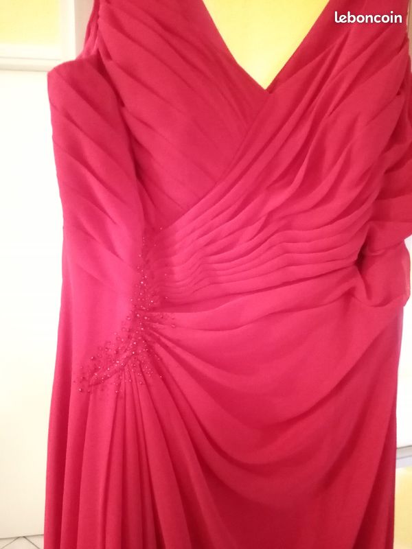 Robe longue rouge fabriquée par couturière (image 2)