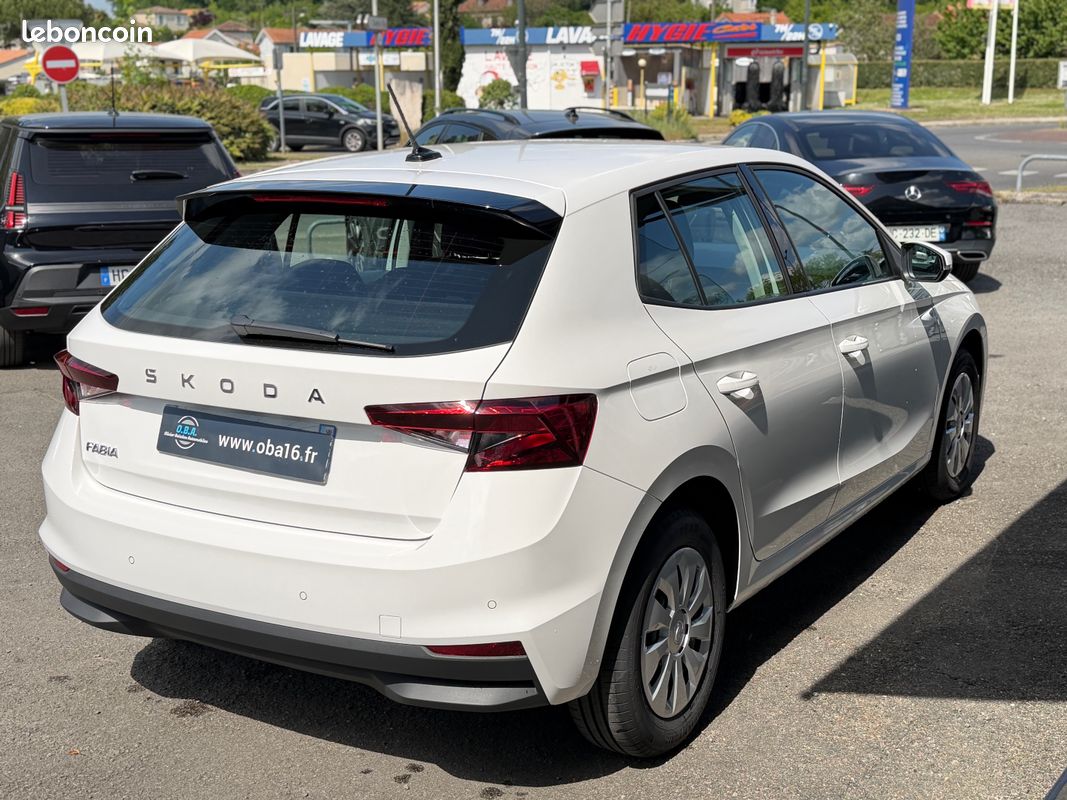 Skoda fabia iv 1.0 mpi 80 active bvm5 (image 2)