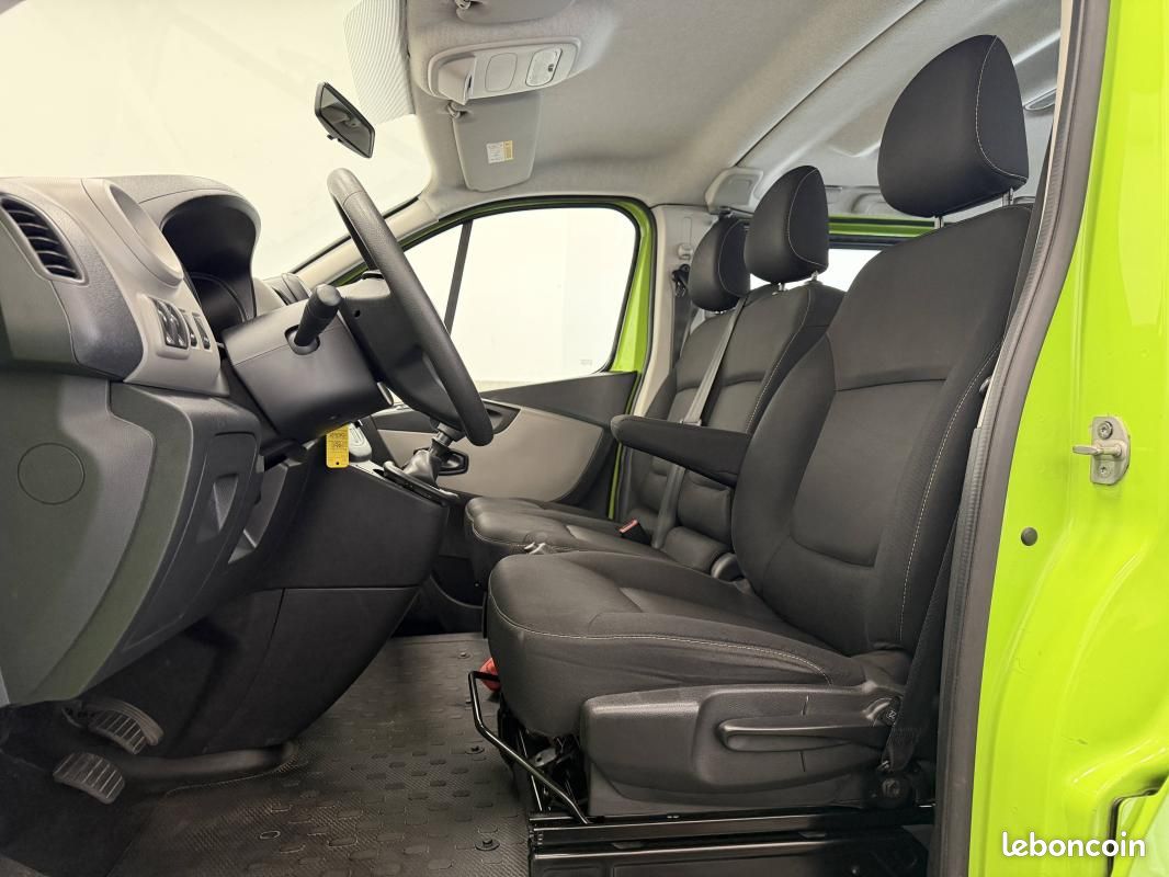 Renault Trafic 4p Combi Zen L1 Energy dCi 125 9 places / À PARTIR DE 302,05 (image 13)