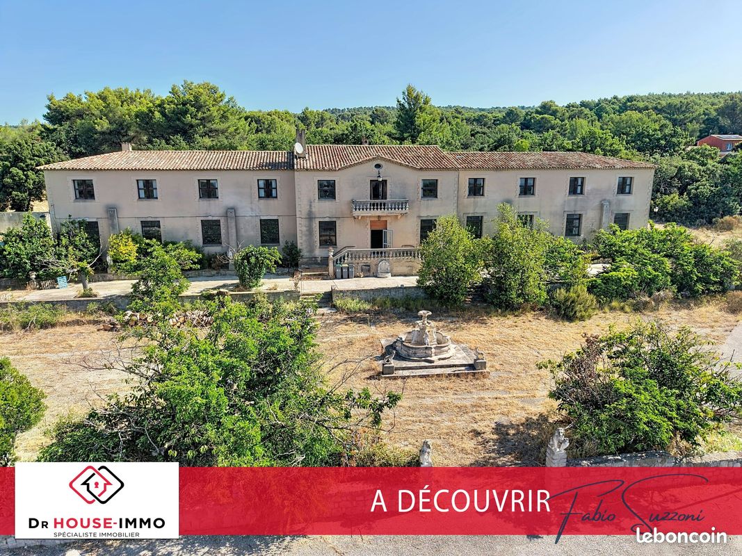 Local commercial 30 pièces 1200 m² · à Signes · 1 200 m² · 2 495 000 €