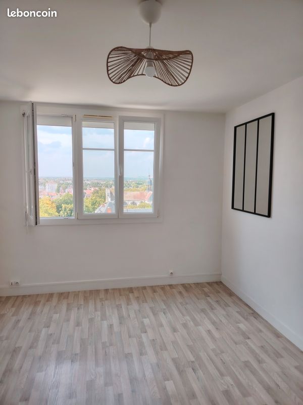 Appartement 2 pièces 45 m² · à Troyes · 45 m² · 570 €