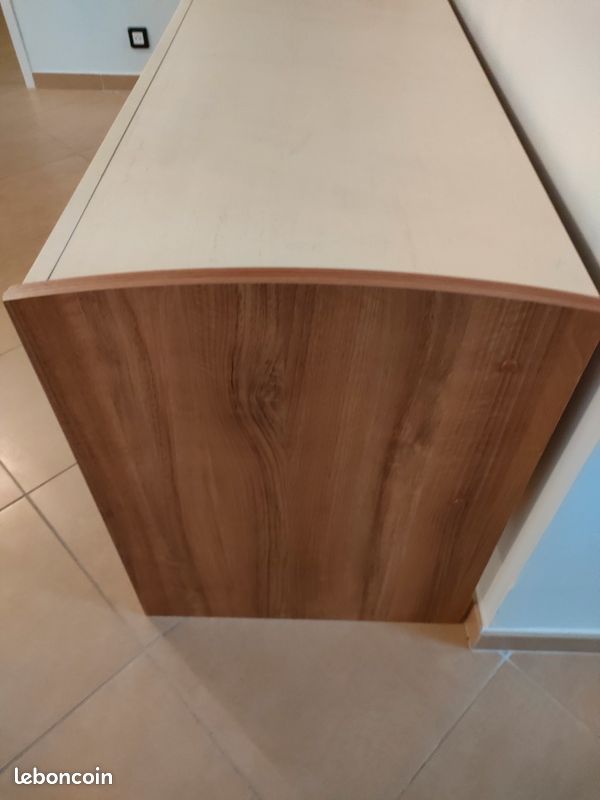 Bureau (image 4)