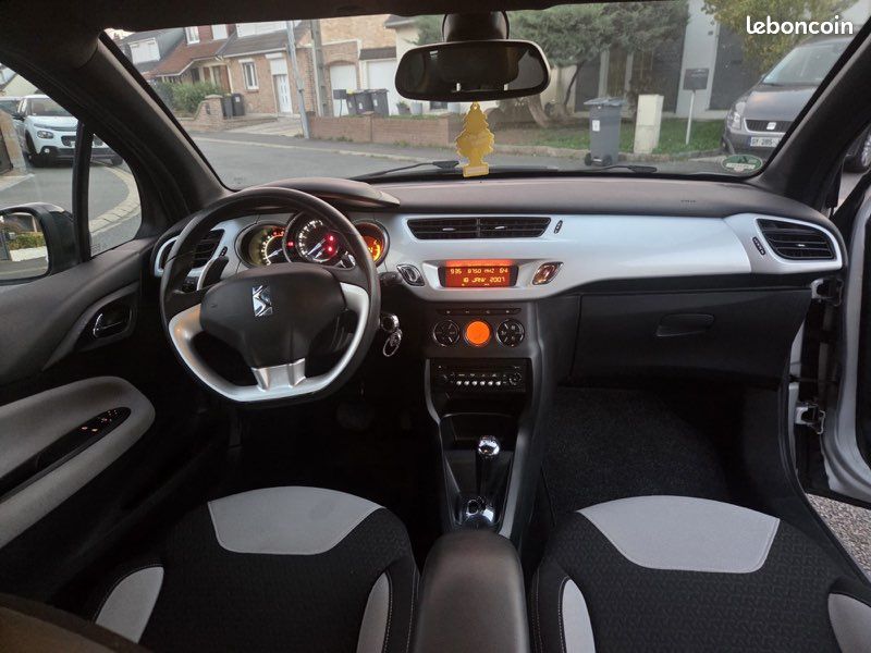 Citröen DS3 1.6 E-HDI 68 CV BOÎTE AUTOMATIQUE ANNÉE 2012 (image 5)