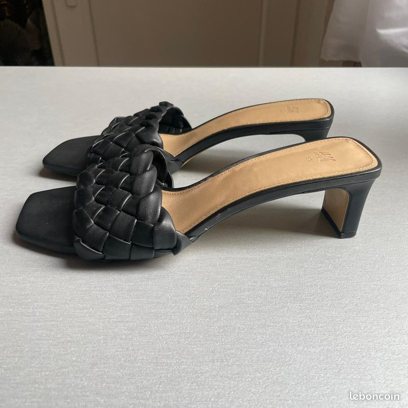 Heels (39) (image 3)