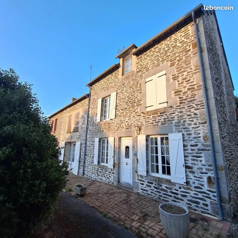 Maison 7 pièces 211 m² · à Javron-les-Chapelles · 211 m² · 129 000 €