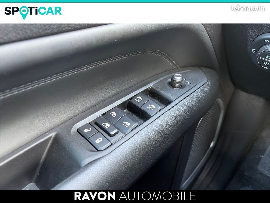 JEEP Compass 1.5 Turbo T4 130 ch e-Hybrid BVR7 Night Eagle (image 15)