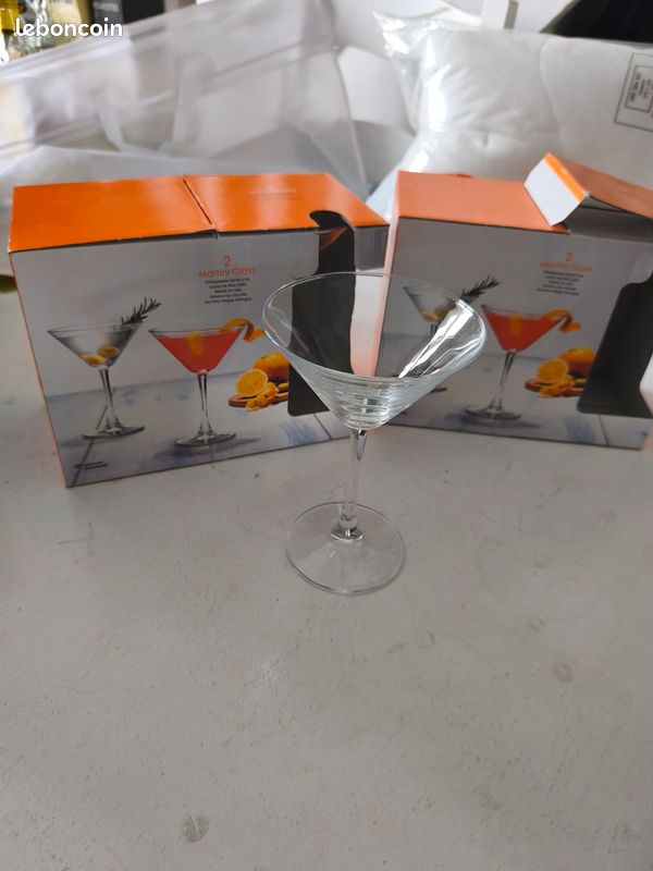 4 Verres/coupes "Martini glass" (image 1)
