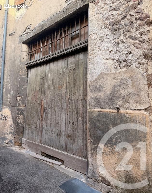Appartement 1 pièce 145 m² · à Annonay · 145 m² · 19 000 €