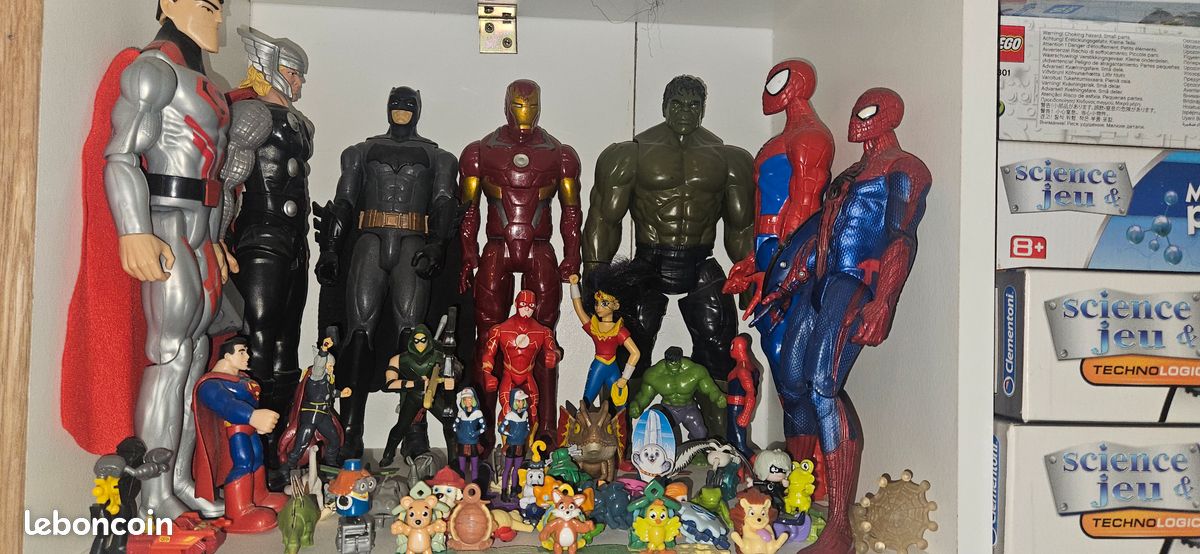 Figurine Marvel et autre (image 1)