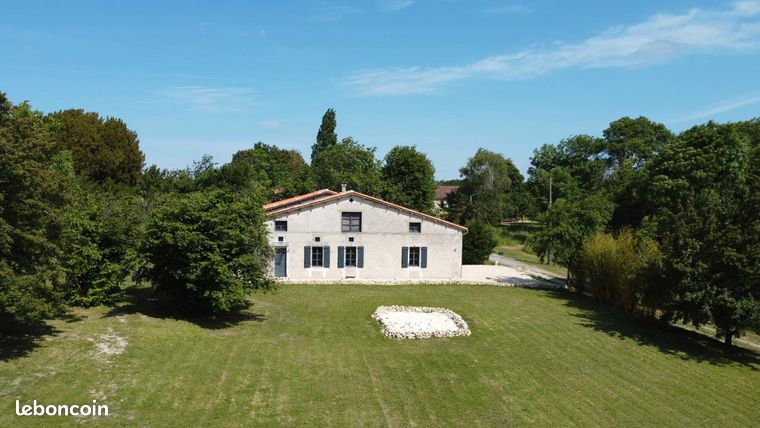 Propriété 4 pièces 134 m²