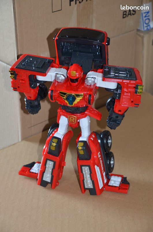Robot transformable camion pompier (image 4)