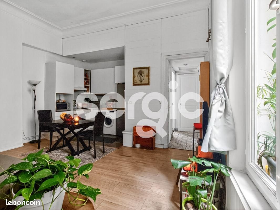 Appartement 2 pièces 45 m² · à Paris · 45 m² · 300 000 €