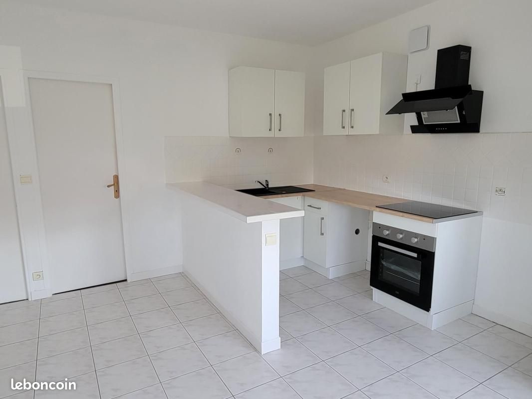 Appartement 3 pièces 54 m² · à Saint-Laurent-d'Andenay · 54 m² · 519 €/mois