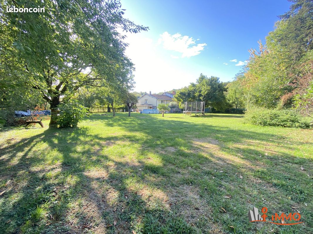 Maison 6 pièces 157 m² · à Vaulx-Milieu · 157 m² · 330 000 €