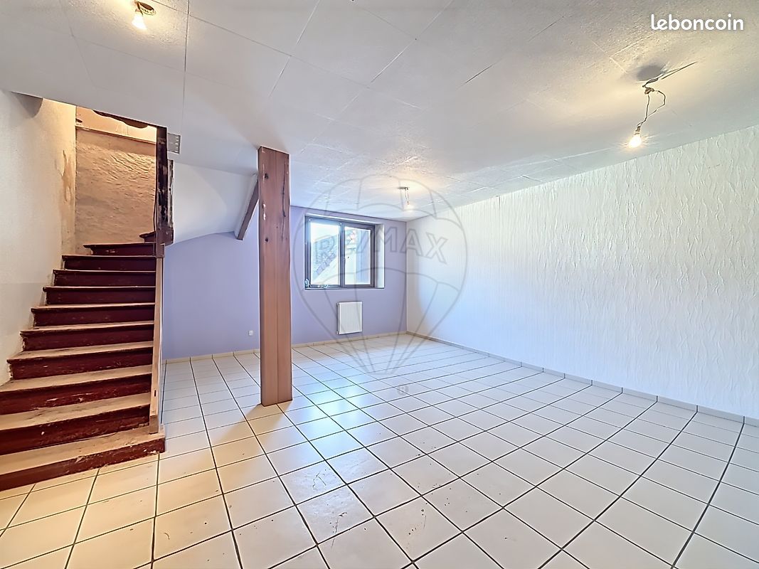 Maison 5 pièces 148 m² · à Vermenton · 148 m² · 69 900 €