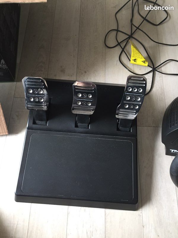 Volant thrustmaster tmx pro (image 2)