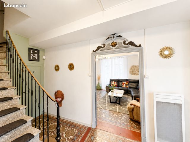 Maison 6 pièces 186 m² · à Lézignan-Corbières · 186 m² · 149 000 €