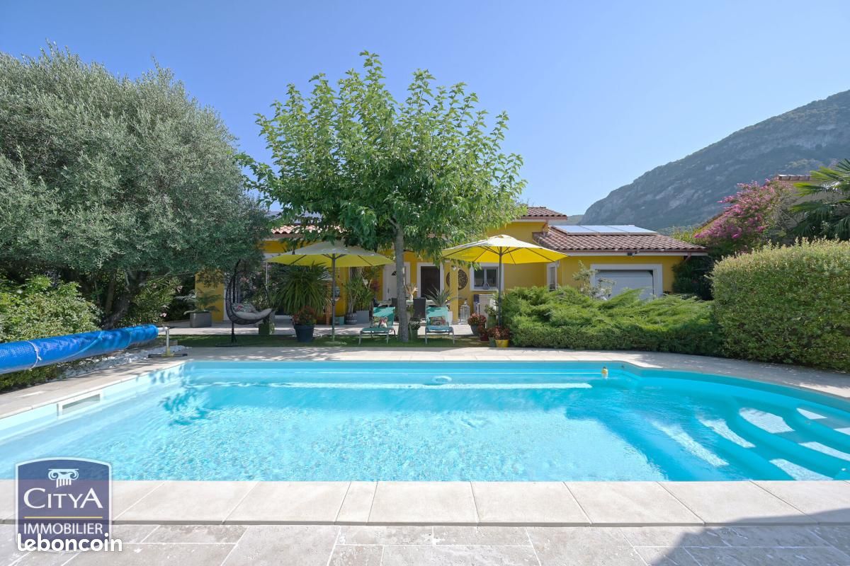 Maison 4 pièces 108 m² · à Saint-Laurent-en-Royans · 108 m² · 393 000 €