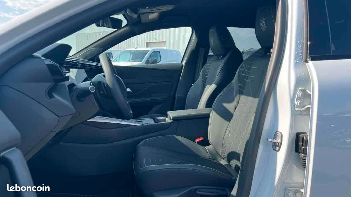 Peugeot 308 SW 1.5 BLUEHDI 130CH S&S GT EAT8 (image 9)