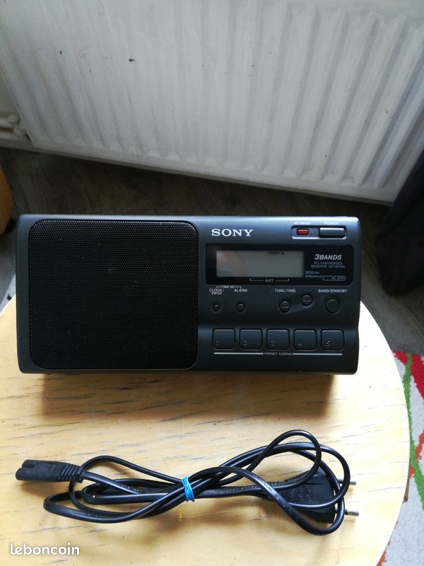 Radio Sony ICF-M750L PLL Synthesized - FM/AM/PO - 3 Bandes - Occasion