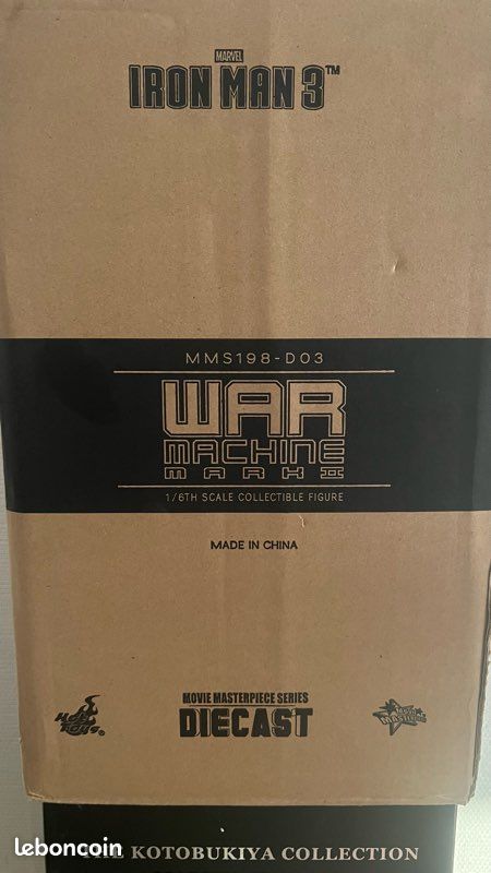 Iron Man Hot Toys War Machine Diecast (image 3)