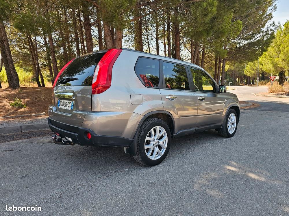 Nissan X-TRAIL 2.0 dCi 150 4X4 LE BVA 1ère Main (image 3)