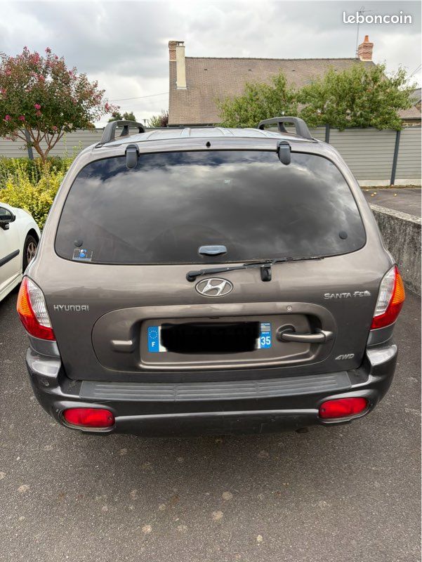 Hyundai Santa Fe (image 3)