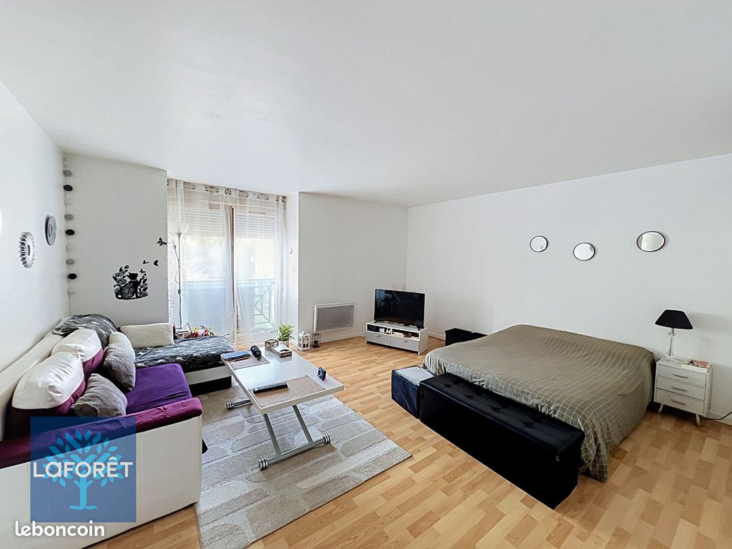 Appartement 1 pièce 30 m² · à Corbeil-Essonnes · 30 m² · 99 000 €
