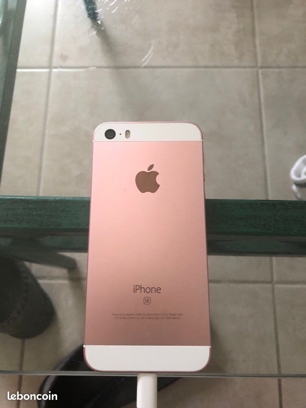 IPhone SE (image 2)