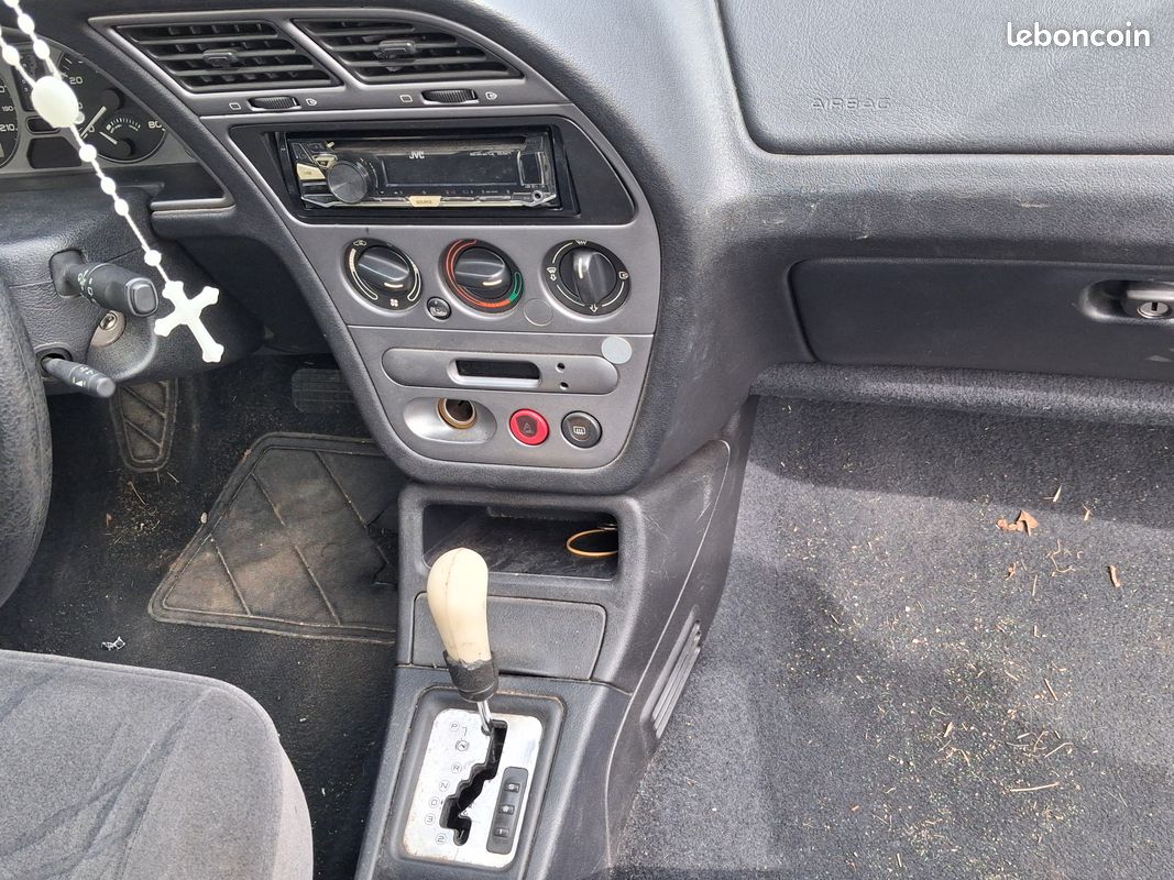Peugeot 306 (image 3)