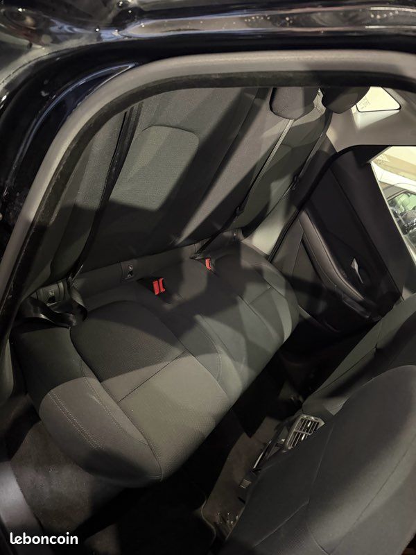 Jaguar E-Pace 2.0 D 150 CH Business (image 8)