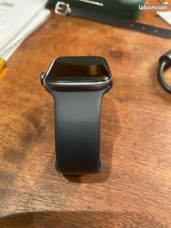 Apple watch SE black /noir GPS (image 6)