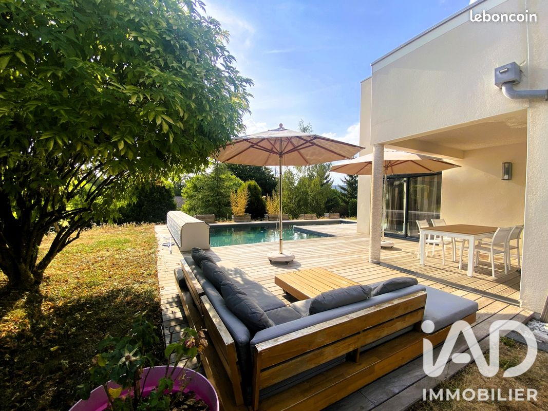 Maison 6 pièces 177 m² · à Saône · 177 m² · 663 000 €