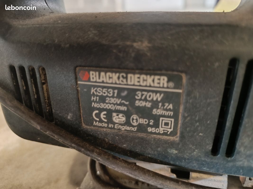 Scie électrique black deker (image 3)