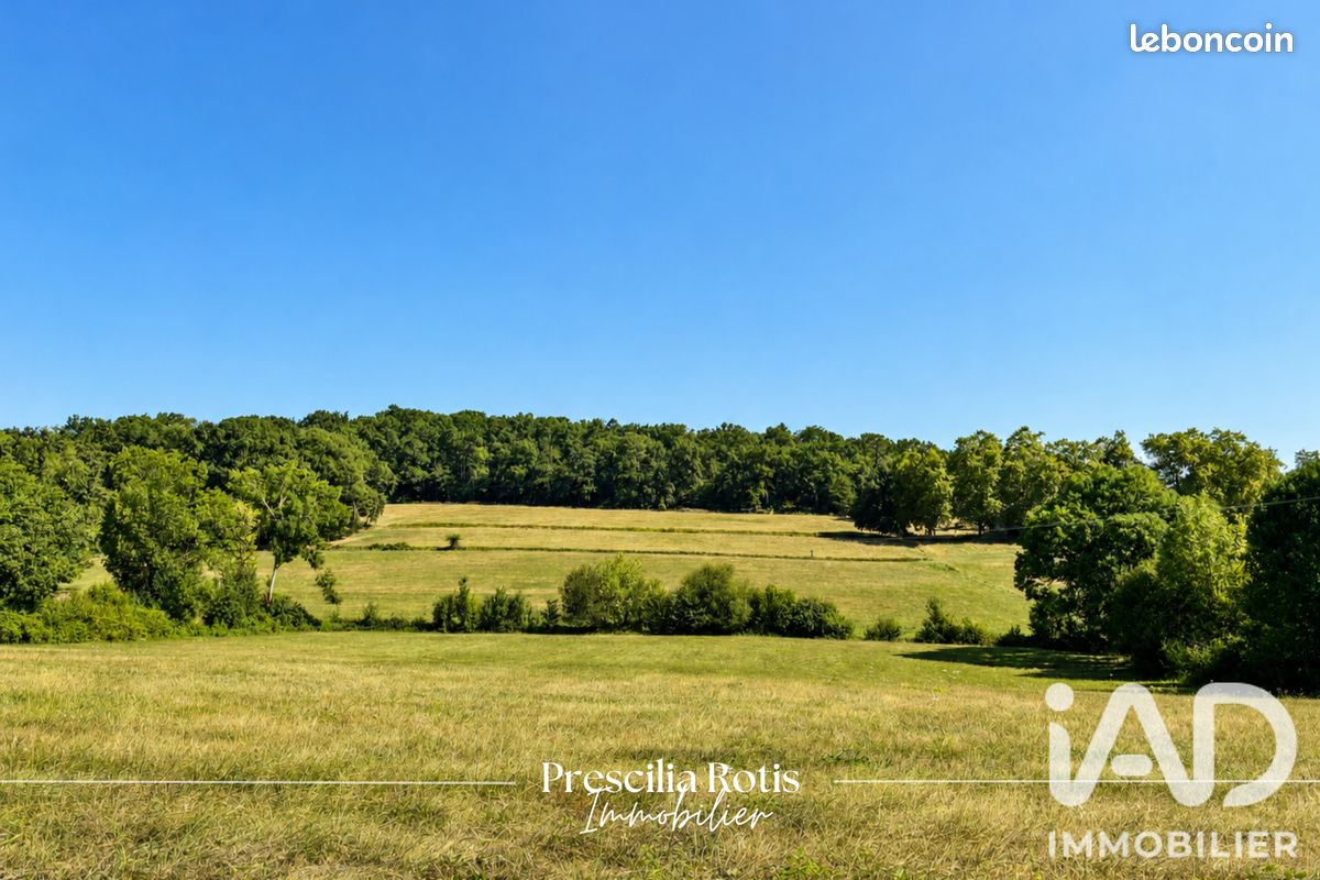 Terrain 8810 m² · à Hourc · 8 810 m² · 66 900 €