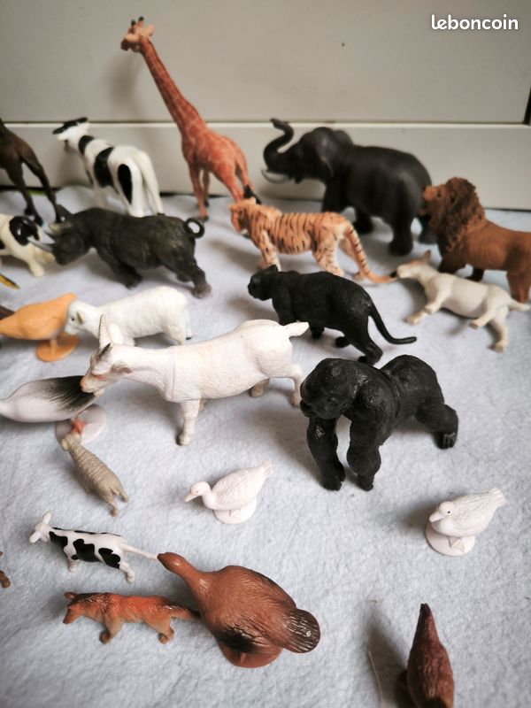 Lot animaux de la ferme + tapis + tracteur (image 8)
