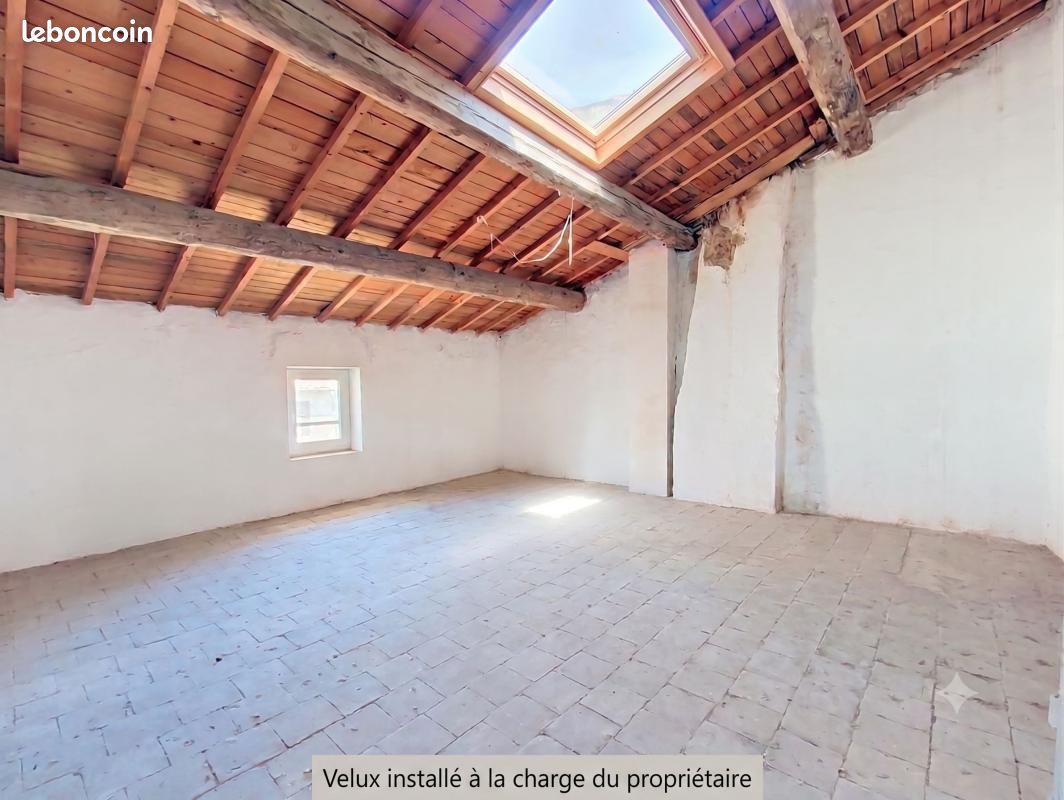 Appartement 3 pièces 69 m² · à Remoulins · 69 m² · 76 000 €