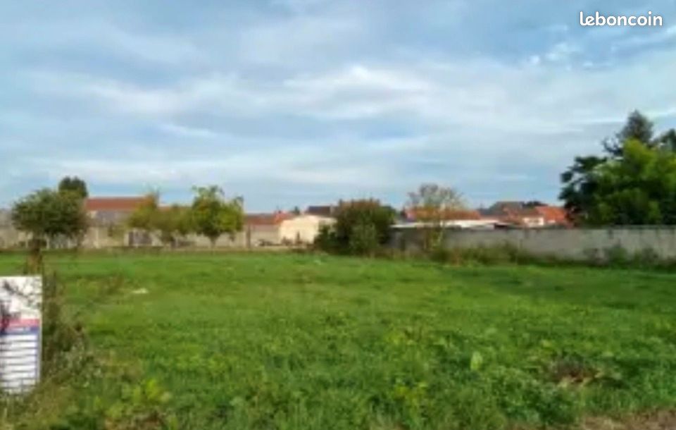 Terrain 500 m² Iwuy · 50 500 €