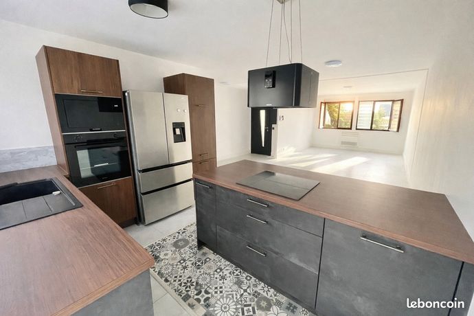Maison 7 pièces 135 m² — 1