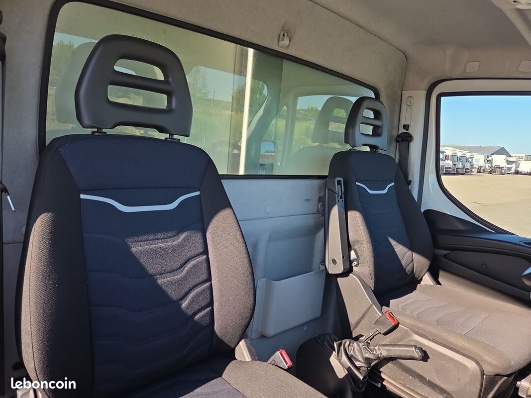 Iveco daily 35c14 frigorifique (image 10)