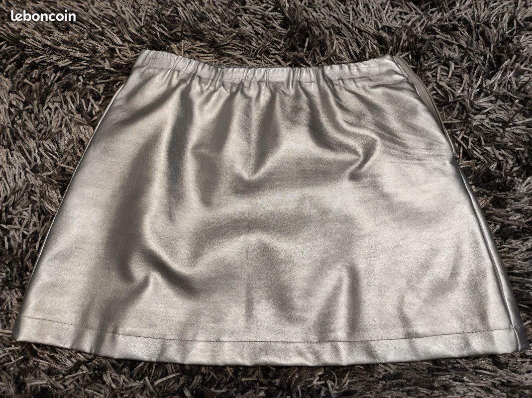 Jupe en simili cuir grise taille 38-40 (image 1)