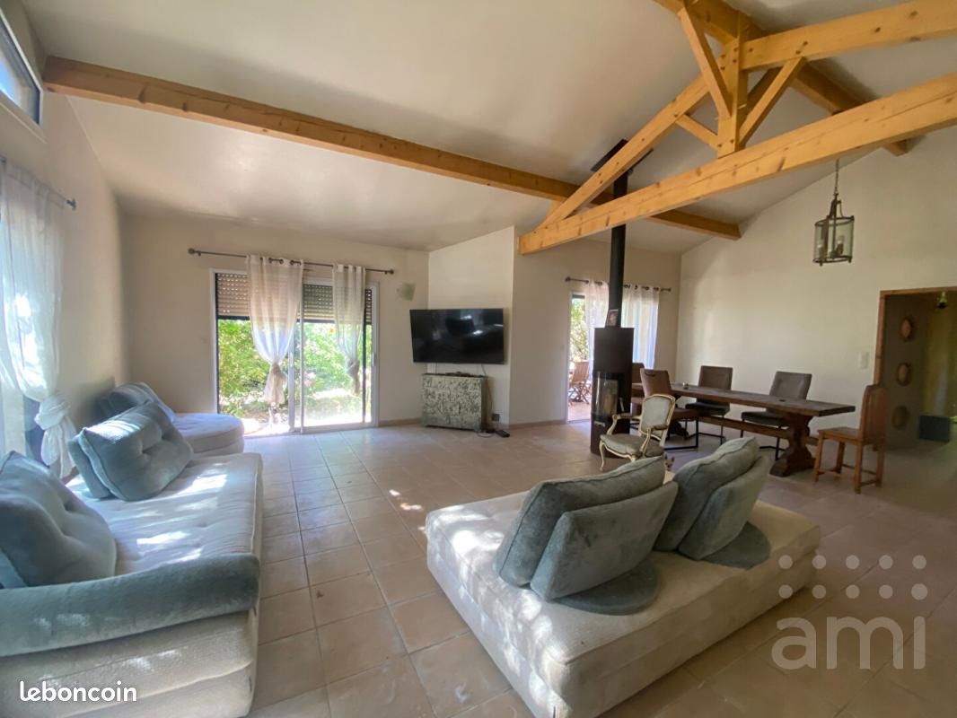 Maison 6 pièces 158 m² · à Aiffres · 158 m² · 367 000 €