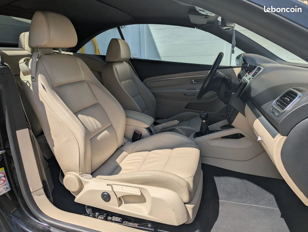 VOLKSWAGEN EOS 2.0 16S TDI 140 CR FAP Carat Toit Ouvrant/ Sièges Chauffant (image 13)