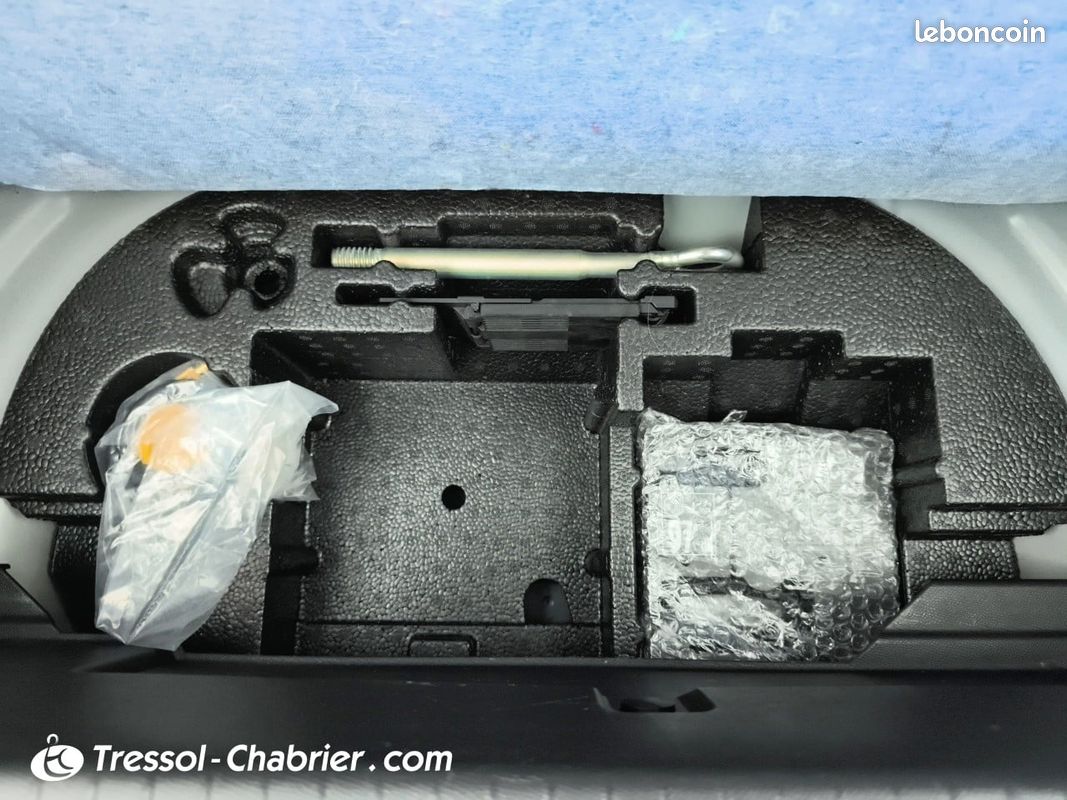 PEUGEOT 208 Electrique 50 kWh 136ch Active Pack (image 21)