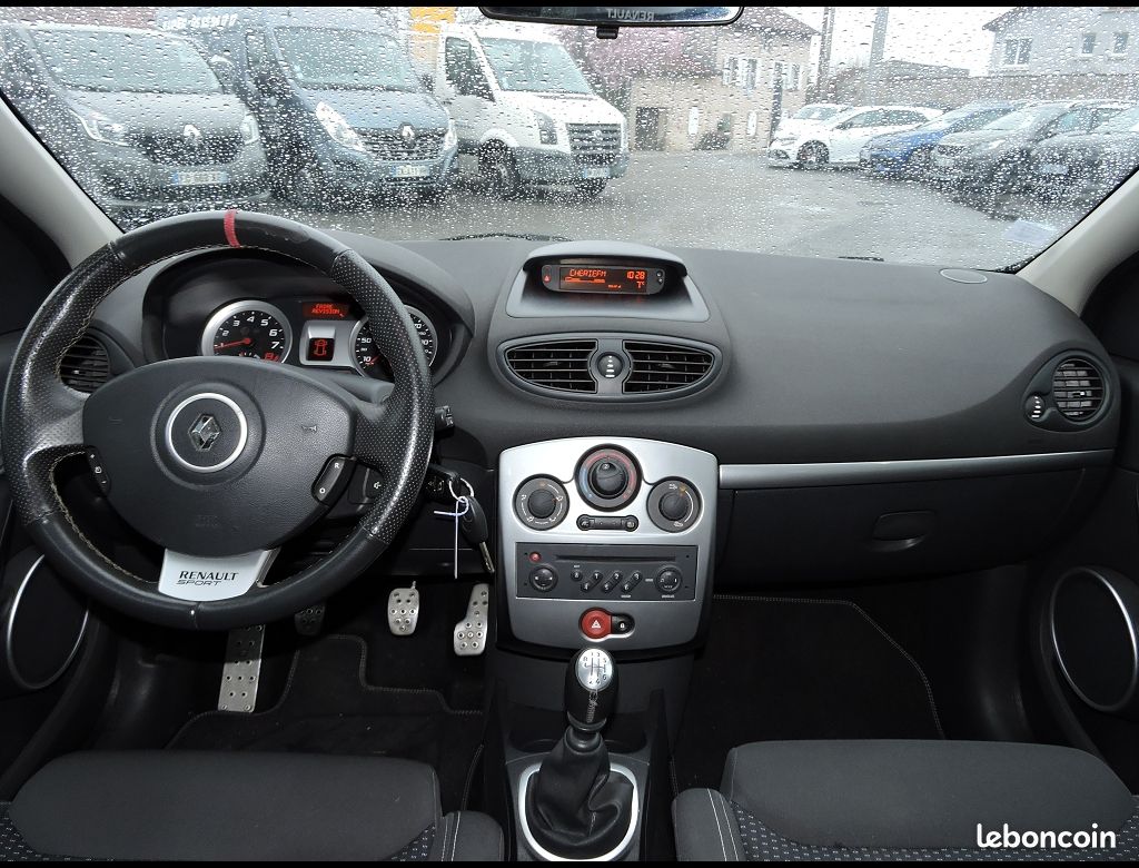 Renault Clio III RS R27 FI TEAM N°2657 (image 8)
