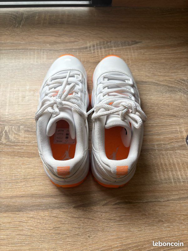 HOT 11 Retro Low Jordan Orange Blanche Air Jordan 11 Retro