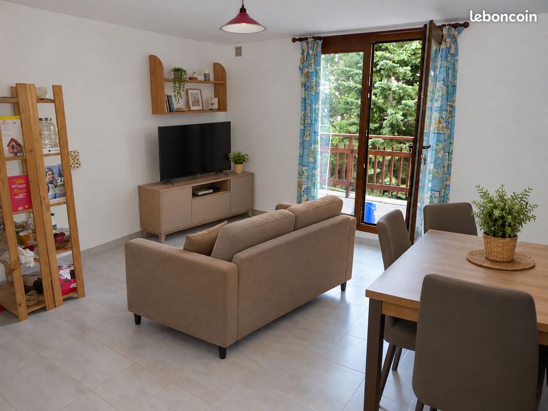 Appartement 2 pièces 37 m² · à Égat · 37 m² · 450 €