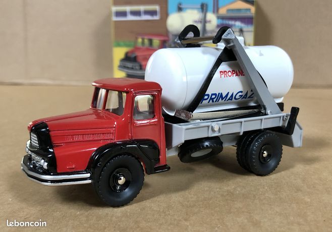 DINKY TOYS CAMION UNIC MULTIBENNE ET CITERNE REF 805 ATLAS